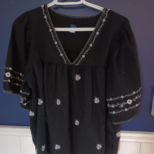 Ladies Large Cotton Embroidrred Black Peasant Top